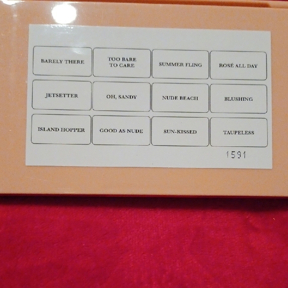 Laura Geller Multi-Finish Eyeshadow Palette - You're A Natural! - Picture 4 of 4